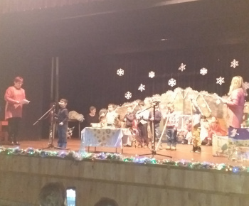 Aktuality / Besiedka pod vianočným stromčekom v Pôtri, 20.12.2022. - foto