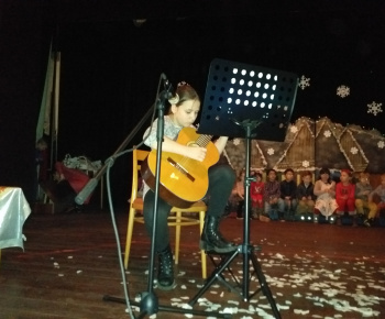 Aktuality / Besiedka pod vianočným stromčekom v Pôtri, 20.12.2022. - foto