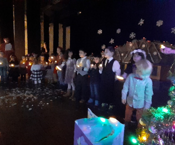 Aktuality / Besiedka pod vianočným stromčekom v Pôtri, 20.12.2022. - foto