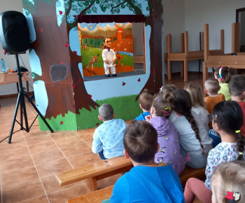 Materská škola - fotogaléria / Divadielko  Lienka, 25.04.2023. - foto