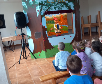 Materská škola - fotogaléria / Divadielko  Lienka, 25.04.2023. - foto