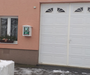 Aktuality / Automatický externý defibrilátor v obci Pôtor. - foto