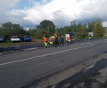 Aktuality / Prebiehajúca rekonštrukcia chodníka do elektrárne. - foto