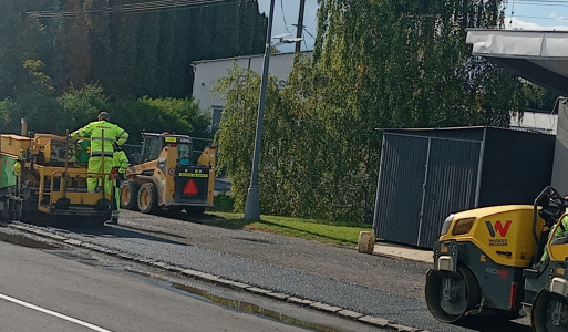 Rekonštrukcia chodníka do miestnej časti Elektráreň. 