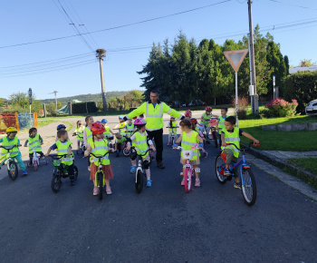 Materská škola - fotogaléria / Deň bez áut 2025. - foto