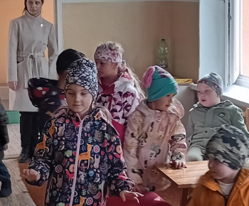 Materská škola - fotogaléria / Mesiac knihy - návšteva obecnej knižnice. - foto