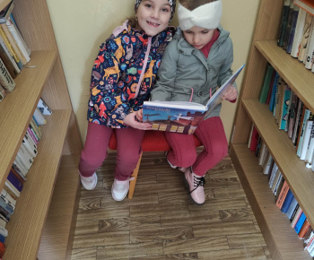 Materská škola - fotogaléria / Mesiac knihy - návšteva obecnej knižnice. - foto