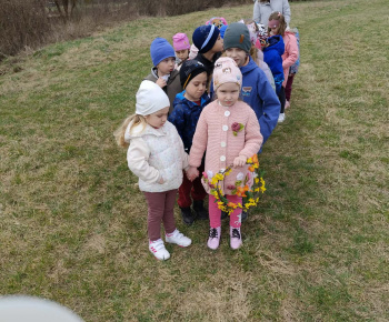 Materská škola - fotogaléria / Vynášanie Moreny. - foto