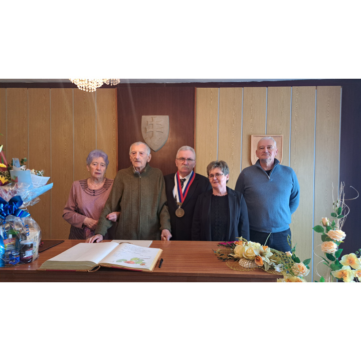 Slávnostné prijatie a udelenie čestného uznania rodákovi Ing. Jánovi Jančovicovi pri príležitosti životného jubilea a za celoživotnú propagáciu obce Pôtor na Slovensku a v zahraničí.